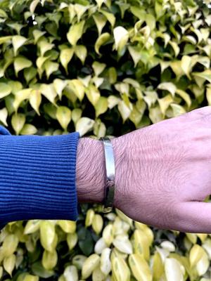 Nexovora™ Men's Minimalist Stainless Steel Bracelet – Tarnish-Free Premium Silver Chain
