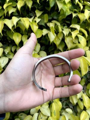 Nexovora™ Men's Minimalist Stainless Steel Bracelet – Tarnish-Free Premium Silver Chain