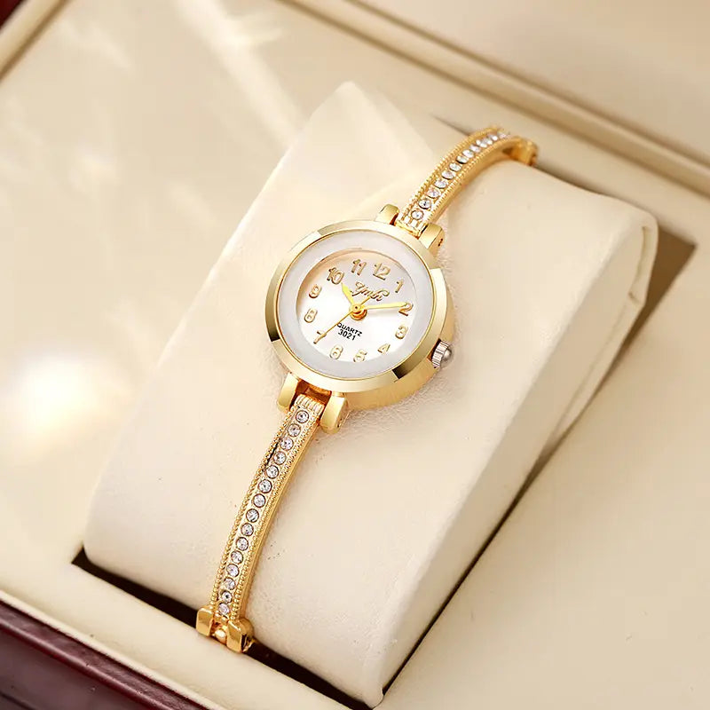 Nexovora™ Celestia Diamond Quartz Watch – Luxury Bracelet Edition for Women