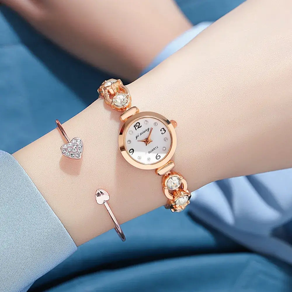 Nexovora™ Aurora Luxe Diamond Quartz Watch – Gold & Silver Bracelet Edition for Women