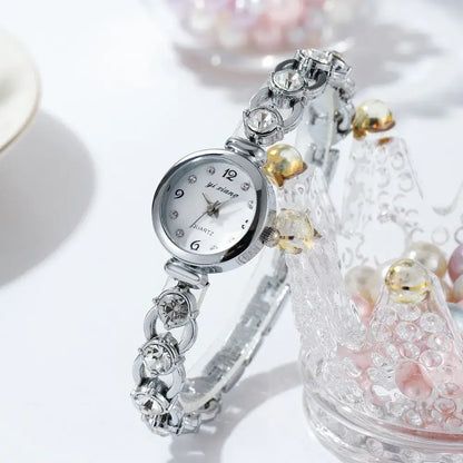Nexovora™ Aurora Luxe Diamond Quartz Watch – Gold & Silver Bracelet Edition for Women