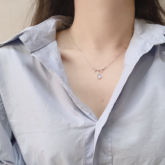 Nexovora™ Sterling Silver Moonstone Necklace for Women – Elegant Crystal Pendant Chain